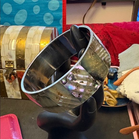 Silver Plated Iridescent Abalone Shell Bangle Bracelet - Picture 2 of 9